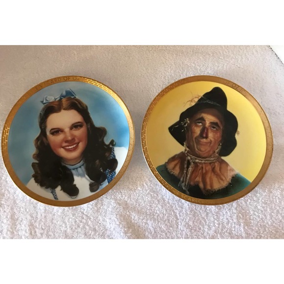 WIZARD OF OZ BY HAMILTON DOROTHY & SCARECROW PLATES - Picture 15 of 15